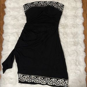 Balck white n gold mini dress n super classy